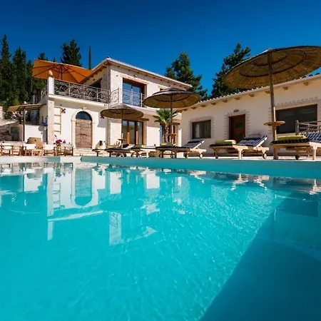 Villa The View Complex *